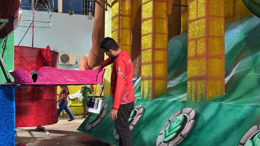 Carnaval de Manaus 2026: Escolas de Samba revelam segredos nos barracões