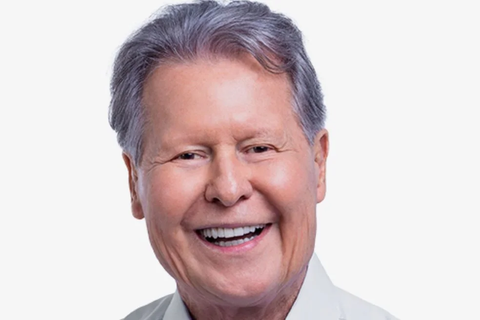 Arthur Neto é internado no Rio de Janeiro após crise neurológica; ex-prefeito tranquiliza população