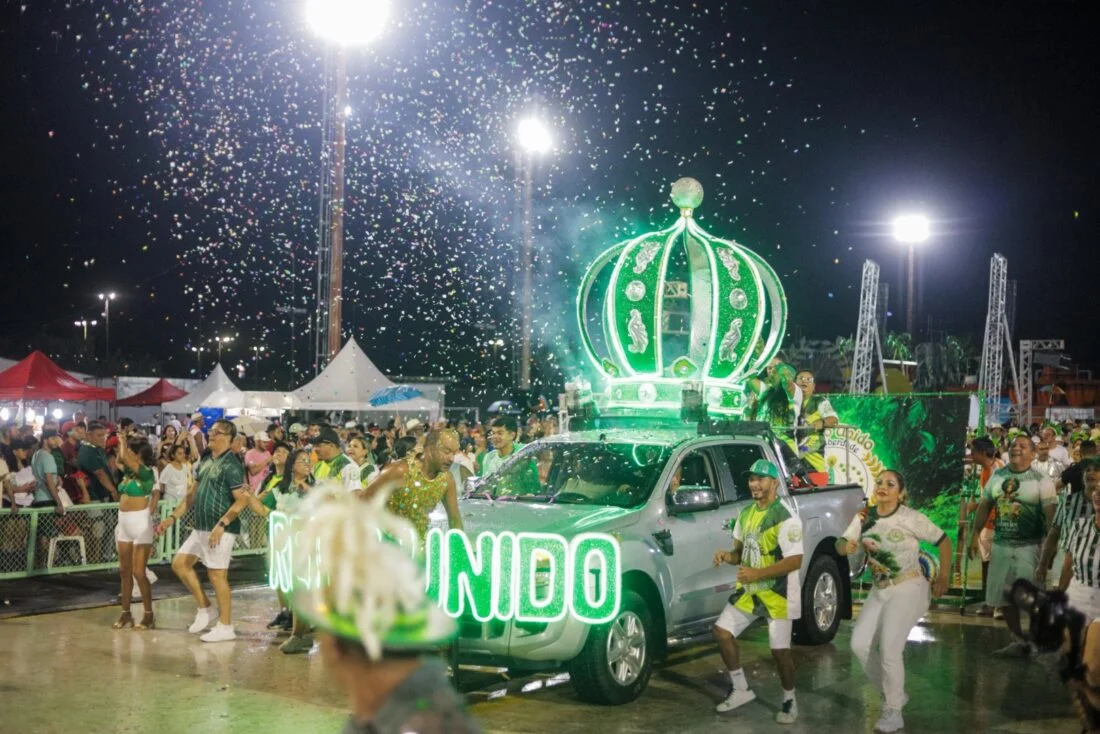 Reino Unido da Liberdade transforma o Sambódromo em espetáculo a céu aberto durante ensaio técnico - Portal Remador