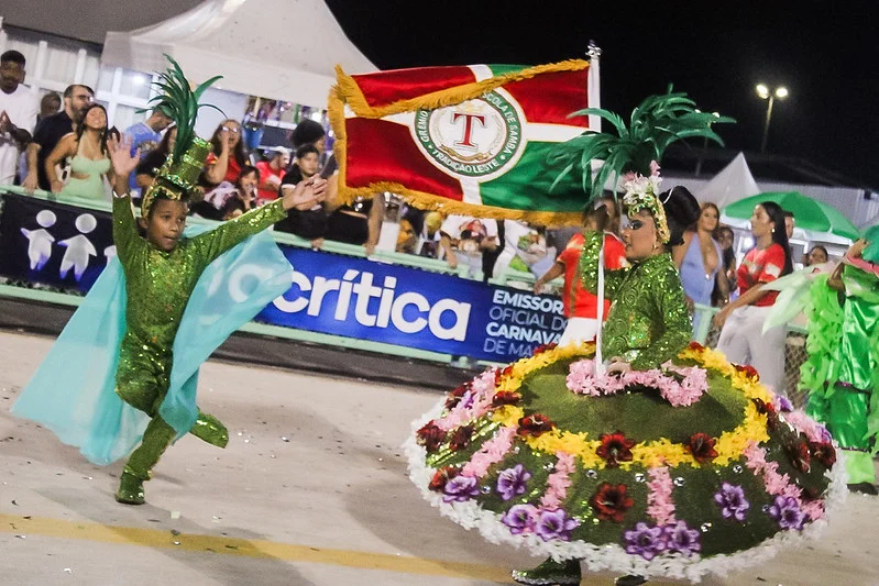 Acesso A brilha no Sambódromo e prepara terreno para o Grupo Especial 56 portal remador jrtI8shB