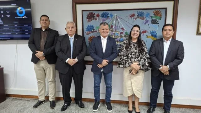 Parceria garante continuidade dos projetos VitórIA e Arumã; ferramentas de inteligência artificial prometem revolucionar investigações e atuação jurídica no Amazonas.