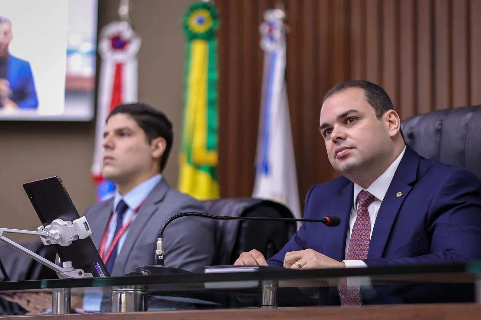 Roberto Cidade apresenta PL que obriga serviço público do AM a dar solução definitiva ao cidadão - Portal Remador