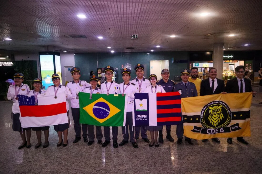 Alunos da rede pública retornam ao Amazonas com medalhas de competição de matemática na Tailândia - Portal Remador