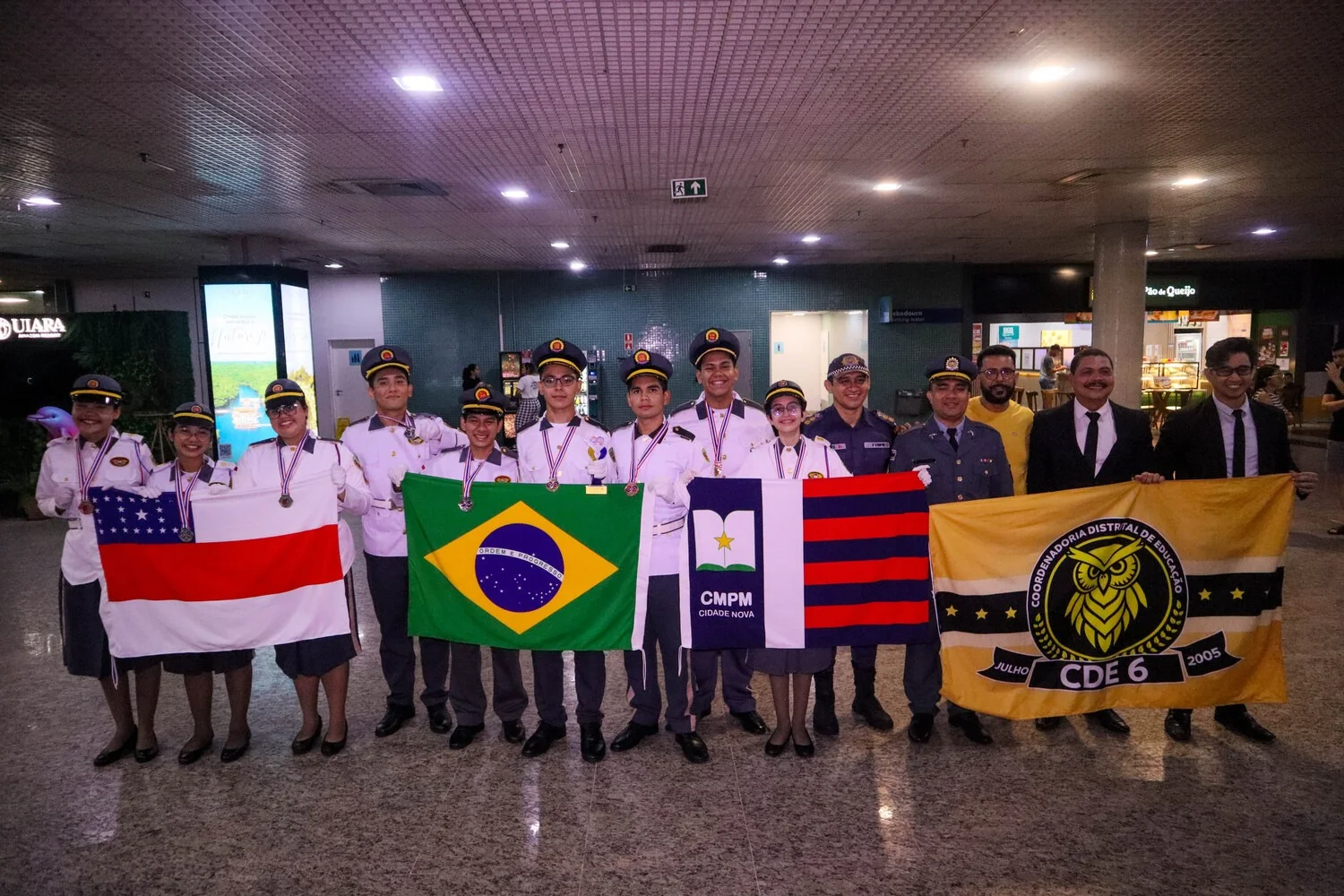 Alunos da rede pública retornam ao Amazonas com medalhas de competição de matemática na Tailândia - Portal Remador