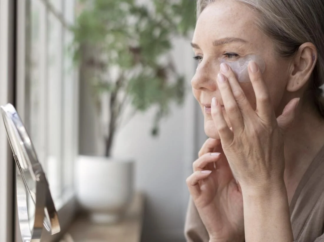 Menopausa altera pele, cabelos e unhas; entenda os cuidados essenciais - Portal Remador