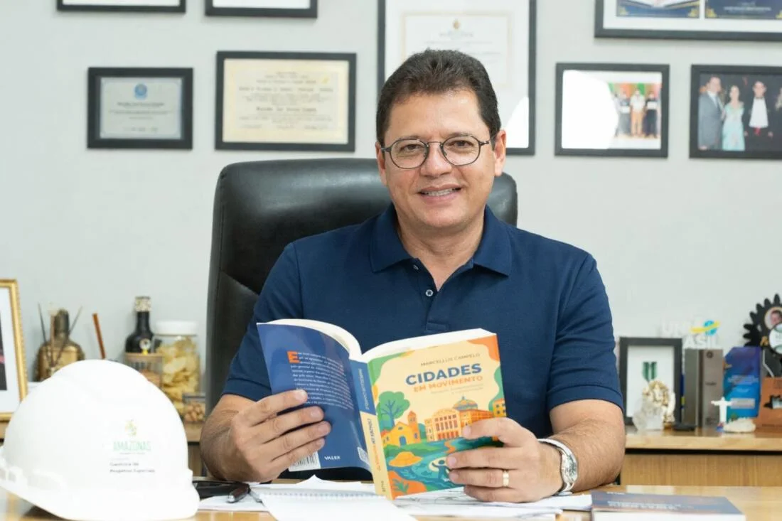 Marcellus Campêlo lança o livro ‘Cidades em Movimento’, com foco nas políticas públicas voltadas ao desenvolvimento urbano - Portal Remador