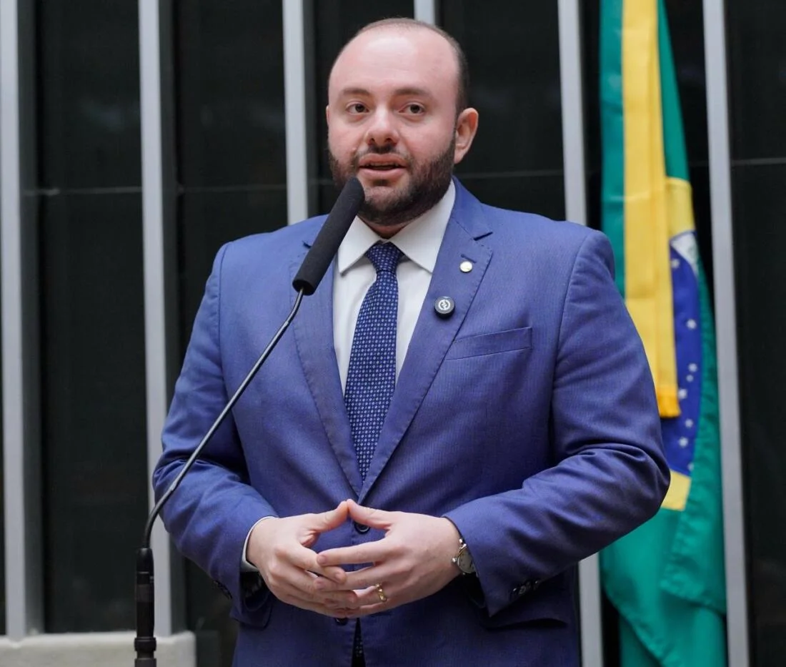 Deputado Fausto Jr. defende pagamento em parcela única do seguro-defeso para pescadores do Amazonas - Portal Remador