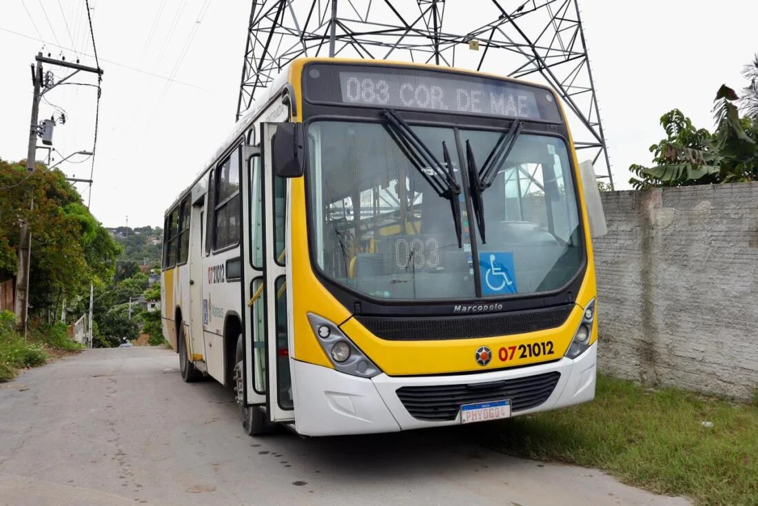 Prefeitura lança linha 083 e conecta comunidades Palmeira do Miriti e Coração de Mãe ao T5