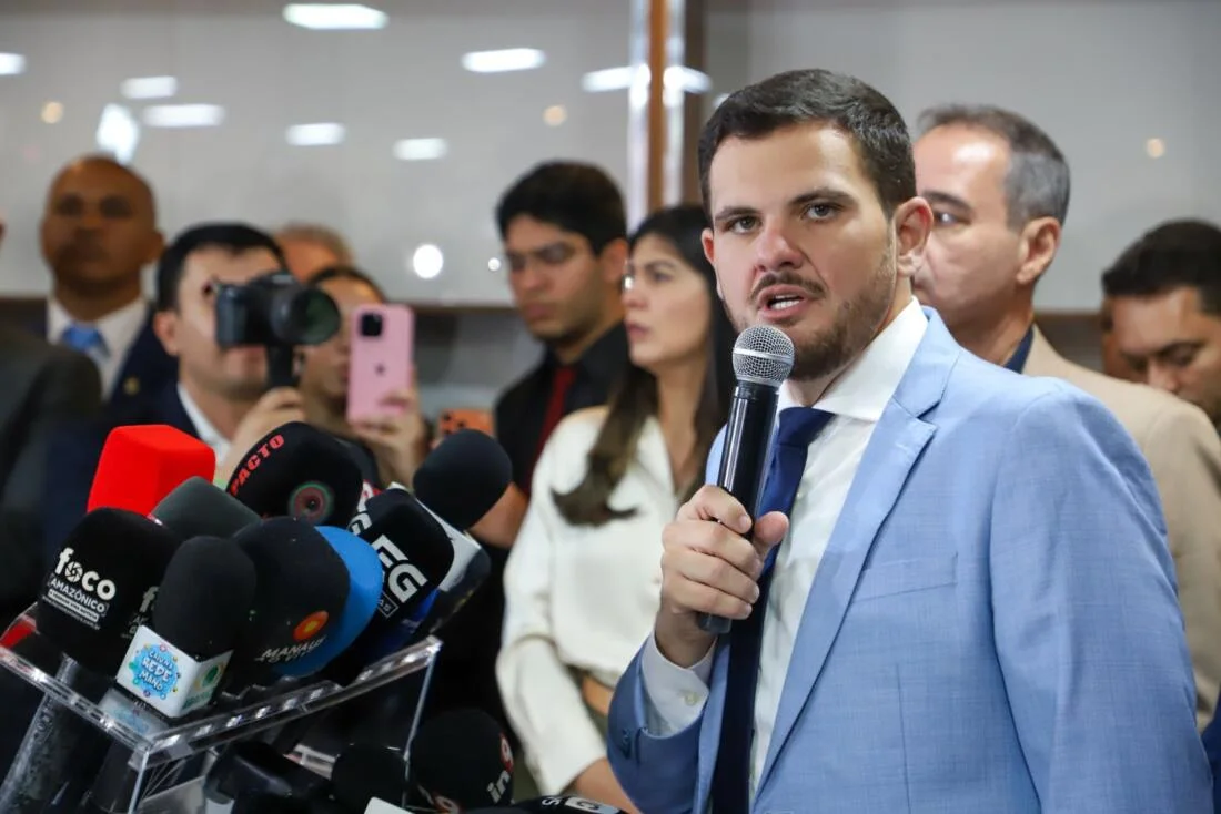 "Minha prioridade é cuidar das pessoas", afirma novo prefeito de Manaus Renato Junior - Portal Remador