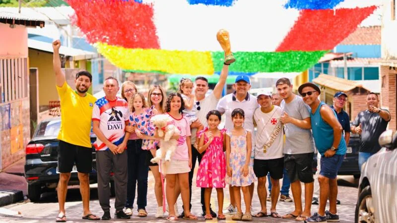 David Almeida percorre 'Ruas da Copa' e defende identidade popular como motor de projeção para o Amazonas - Portal Remador
