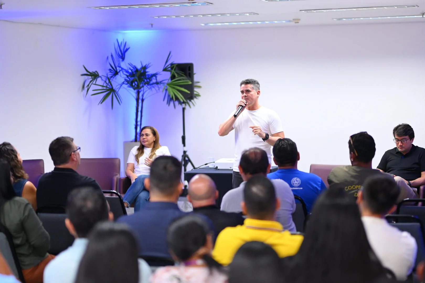 David Almeida ouve operadores do turismo e defende políticas para fortalecer o setor no Amazonas