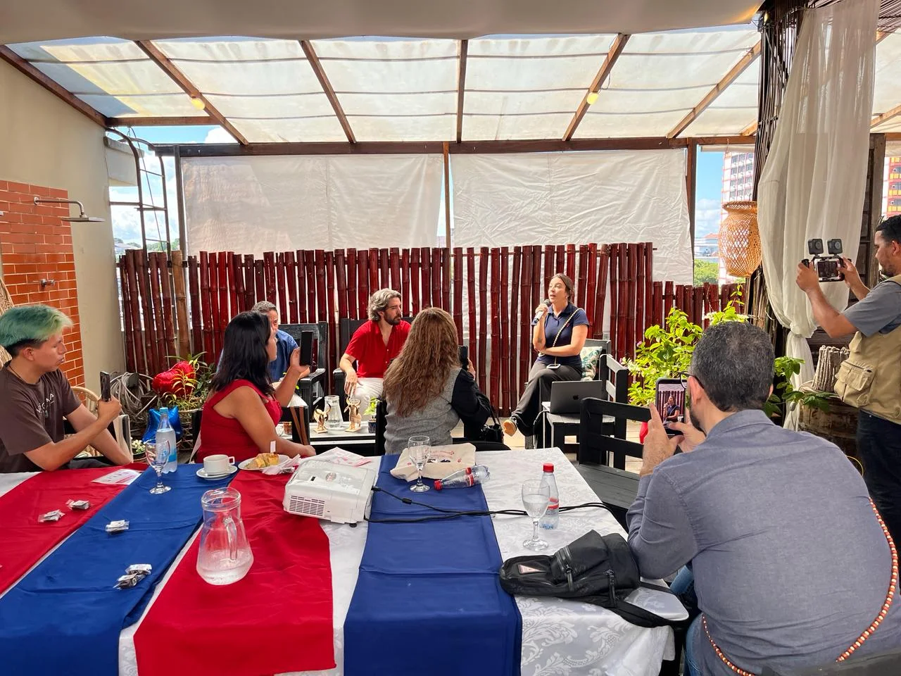 Pesquisa da Serasa aponta que Festival de Parintins vira oportunidade de renda para 46% dos entrevistados
