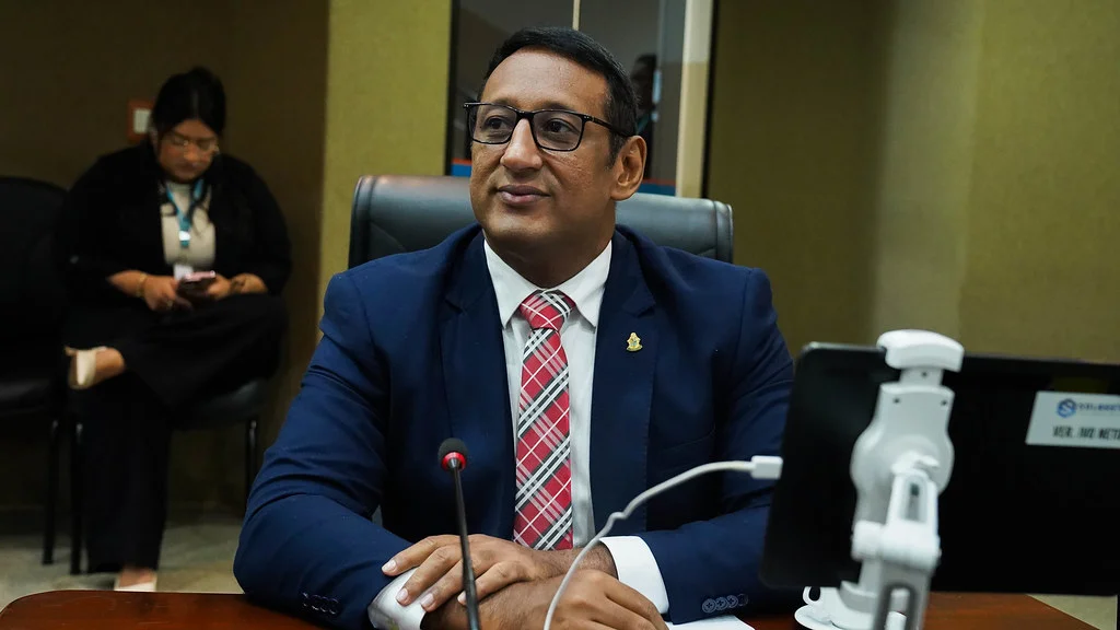 Vai à sanção do prefeito projeto de Ivo Neto que cria rede de apoio e protege mulheres que entregam filhos para adoção