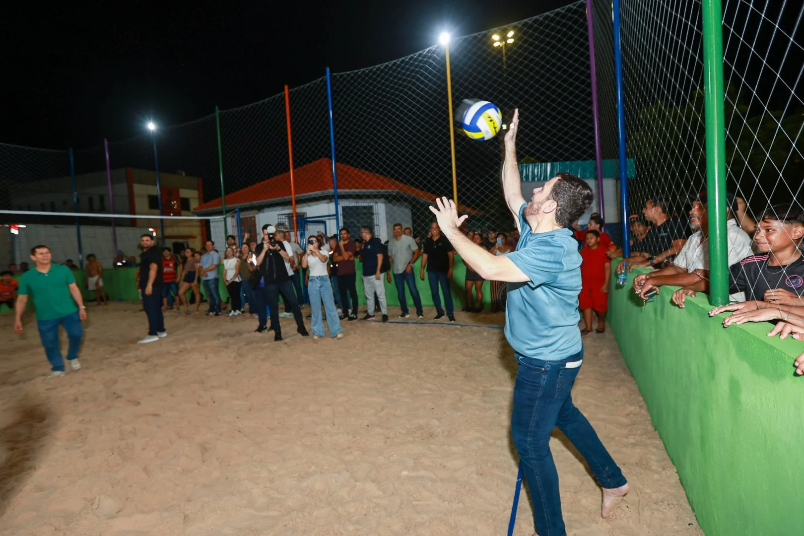 Prefeito Renato Junior entrega 39º espaço esportivo e transforma local em complexo moderno no Jardim Petrópolis