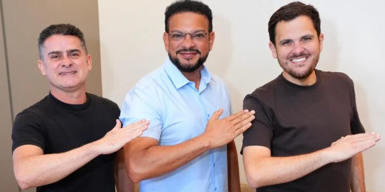 David Almeida e Renato Júnior reúnem o Avante e marcam data para o lançamento de chapão