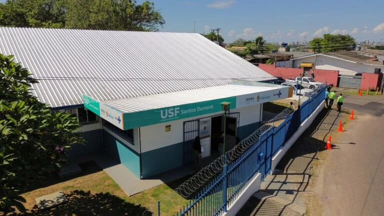 Prefeito Renato Junior entrega a USF Santos Dumont e amplia atendimento de saúde para 25 mil pessoas na zona Centro-Oeste de Manaus - Portal Remador