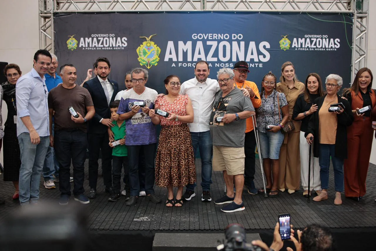 Diego Afonso acompanha entrega de mais de 2 mil óculos e destaca avanços na saúde promovidos pelo Governo do Amazonas