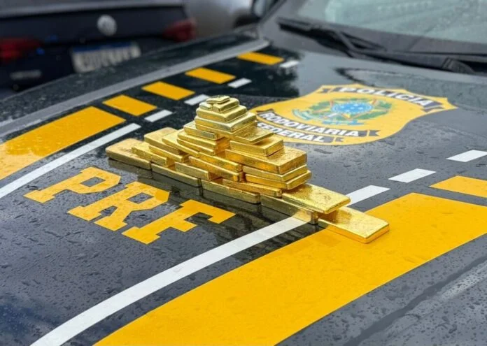PRF intercepta R$ 10 milhões em ouro ilegal que saiu de Manaus na BR-174