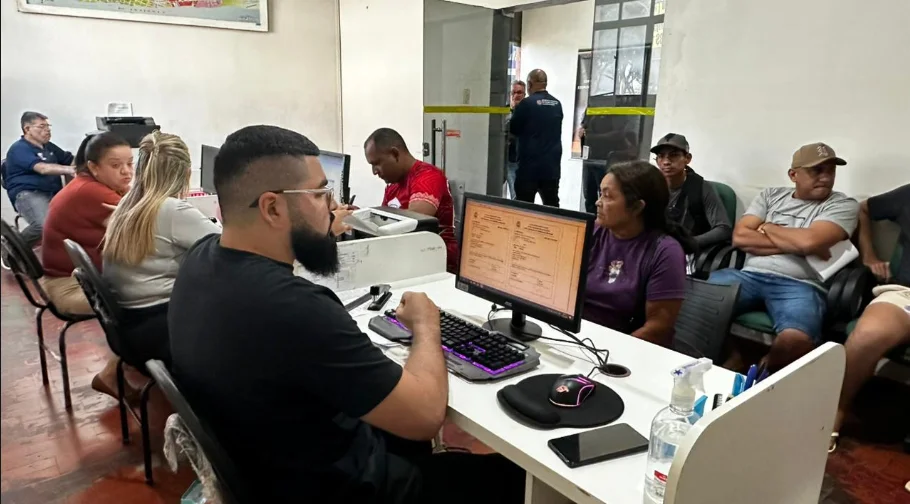Prefeitura inicia processo de venda dos espaços comerciais para o Festival de Parintins 2026