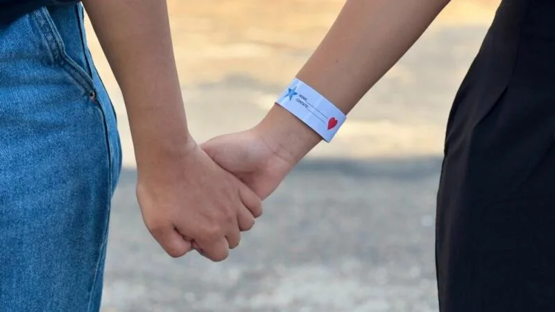 Polícia alerta e orienta população e turistas sobre a proteção de crianças e adolescentes durante o Festival de Parintins 2026