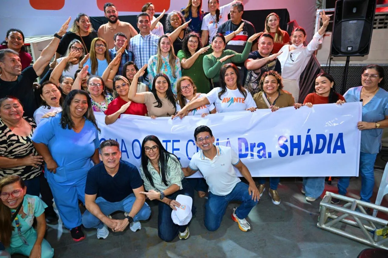 David Almeida reúne cerca de mil pessoas em mobilização da saúde e lança pré-candidatura de Shádia Fraxe pelo Avante