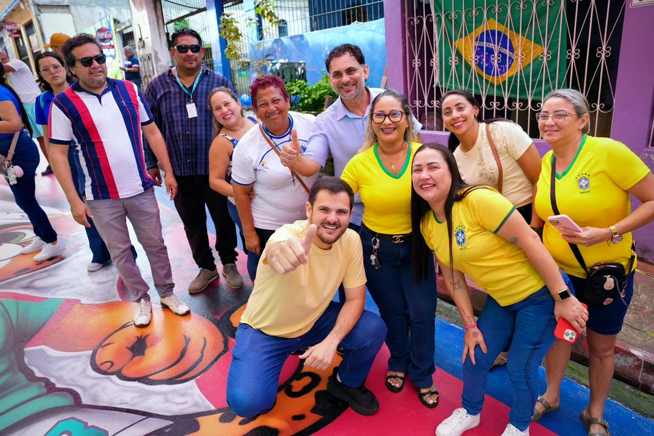 Prefeito Renato Junior faz tour pelas 11 "Ruas da Copa" oficiais de Manaus