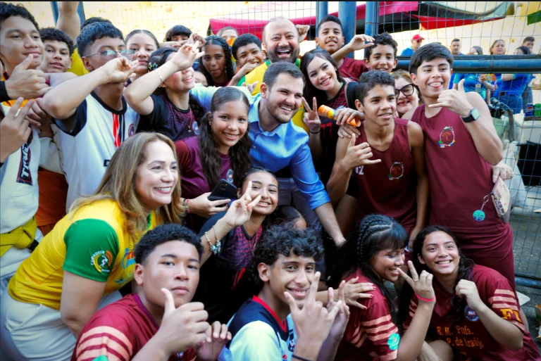 Aprovação de Renato Junior chega a 66% e consolida início promissor à frente da Prefeitura de Manaus