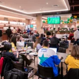AMBAAR recria clima de estádio em Sala VIP de Congonhas para passageiros em trânsito