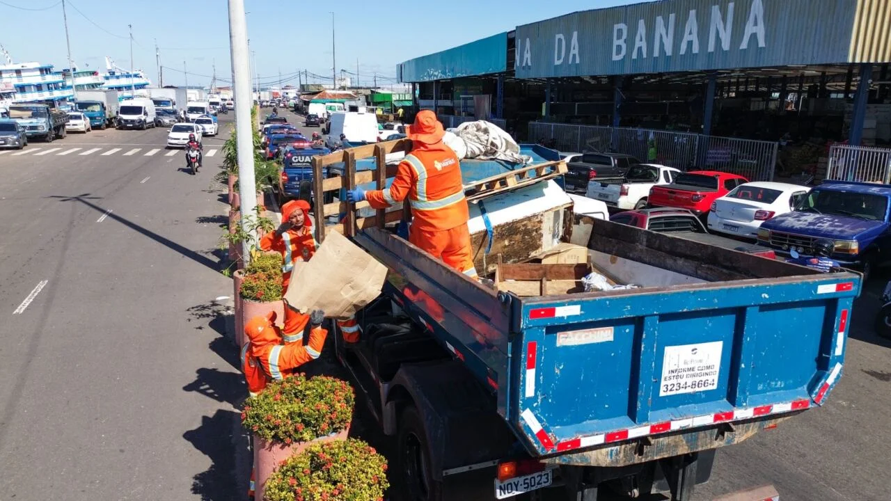 Prefeitura de Manaus reforça atuação durante operação ‘Centro Mais Seguro’ e apreende diversos produtos irregulares