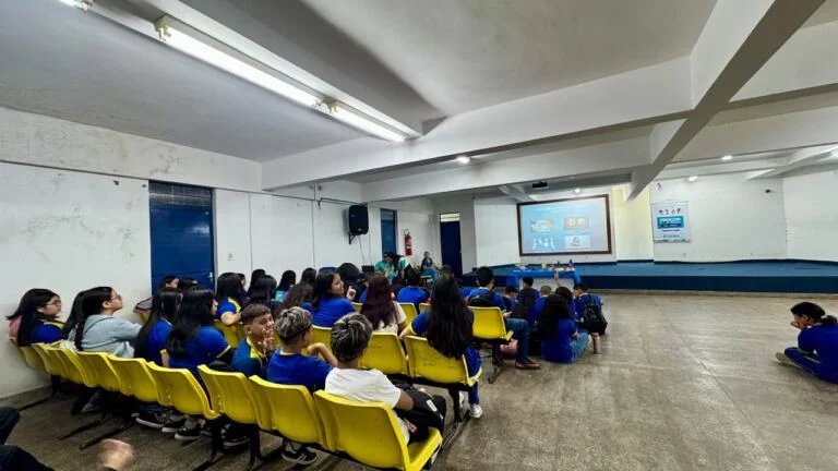 Prefeitura leva projeto ‘Procon Manaus nas Escolas’ para mais de 200 crianças na zona Norte