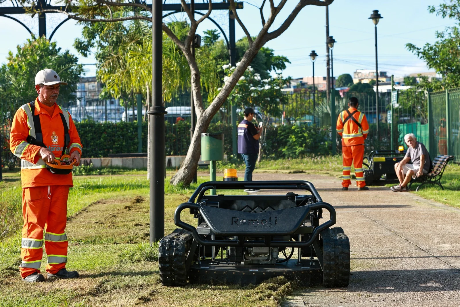 Modernização tecnológica e frentes de obras marcam avanços da gestão do prefeito Renato Junior em infraestrutura e limpeza urbana em Manaus