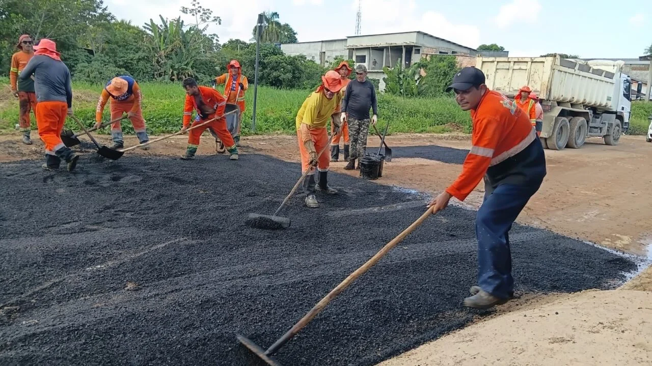 Prefeitura de Manaus transforma mobilidade no bairro Tarumã com recuperação asfáltica de via importante para a comunidade