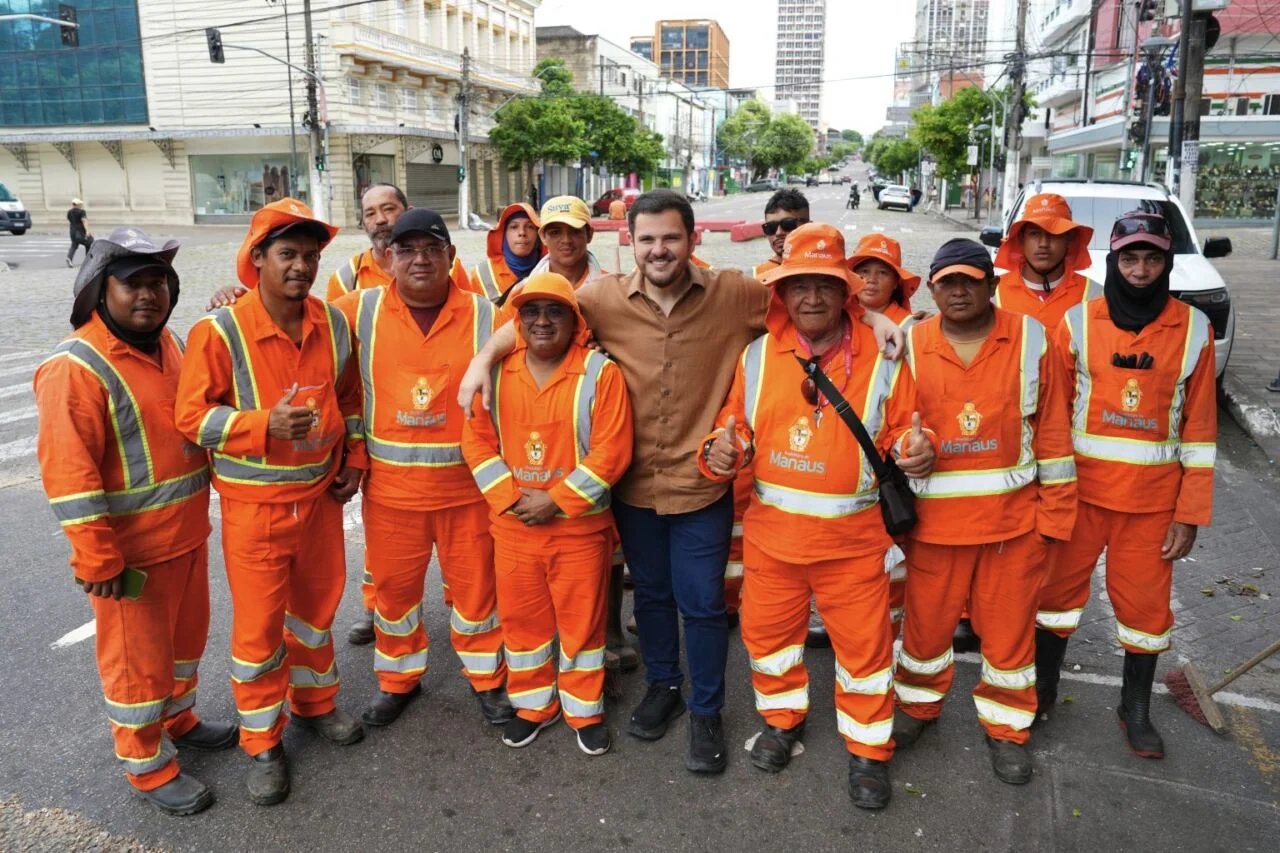 Em agenda de 100 dias de gestão, Renato Junior valoriza trabalhadores da Semulsp no Centro
