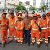 Em agenda de 100 dias de gestão, Renato Junior valoriza trabalhadores da Semulsp no Centro