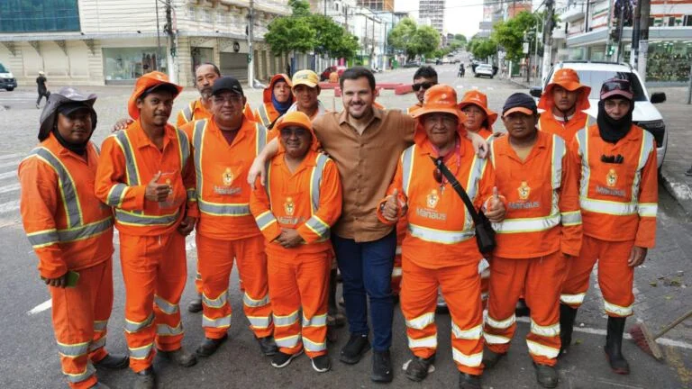 Em agenda de 100 dias de gestão, Renato Junior valoriza trabalhadores da Semulsp no Centro