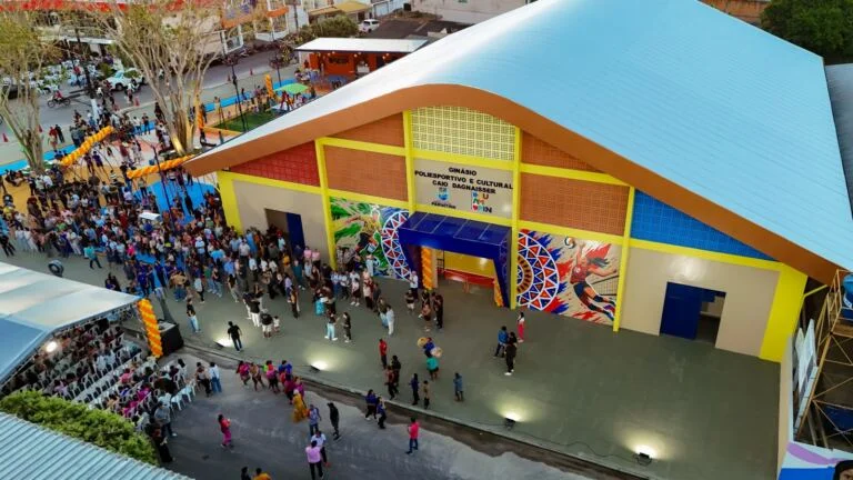 Parceria entre Prefeitura e deputada Mayra Dias garante novo Complexo Esportivo e Cultural para Parintins