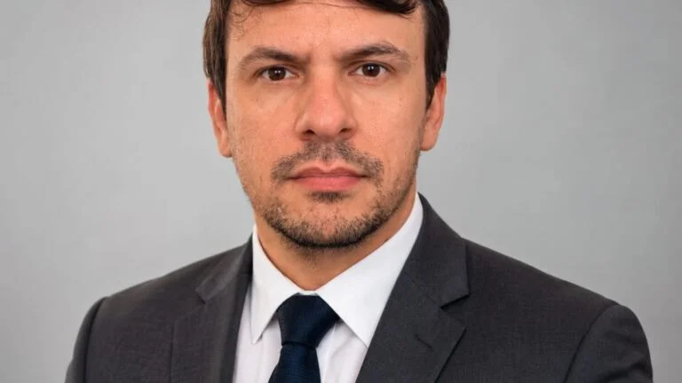 O futuro do trabalho em plataformas: novo cenário internacional em debate - por Eduardo Antunes, Advogado no escritório Stamato Advogados