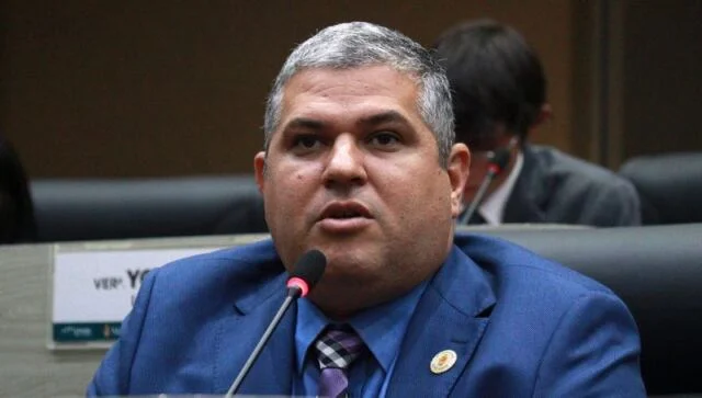 Elan Alencar perde cargo e Glória Carratte é mantida na Câmara de Manaus