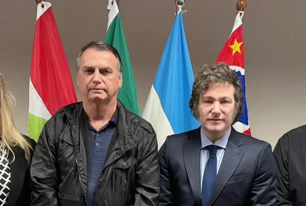 Alexandre de Moraes nega pedido de visita de Javier Milei a Jair Bolsonaro em Brasília