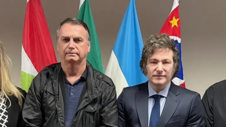 Alexandre de Moraes nega pedido de visita de Javier Milei a Jair Bolsonaro em Brasília