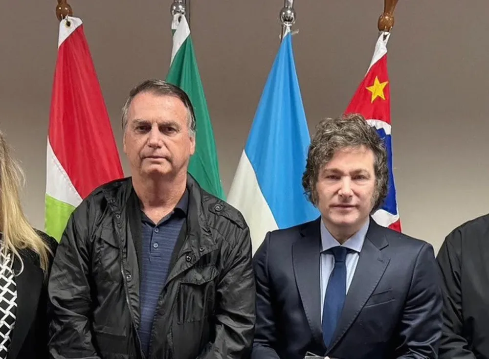 Alexandre de Moraes nega pedido de visita de Javier Milei a Jair Bolsonaro em Brasília