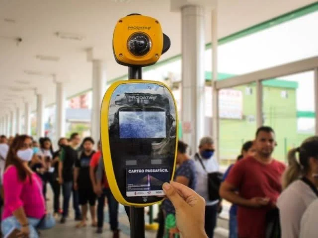 Governo do Amazonas rebate Sinetram e afirma regularidade no repasse do Passe Livre Estudantil