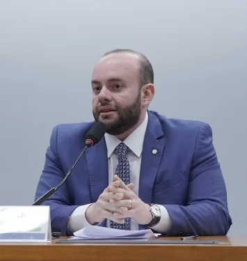 Atualização do ECA no Congresso tem projeto de Fausto Jr. entre os destaques