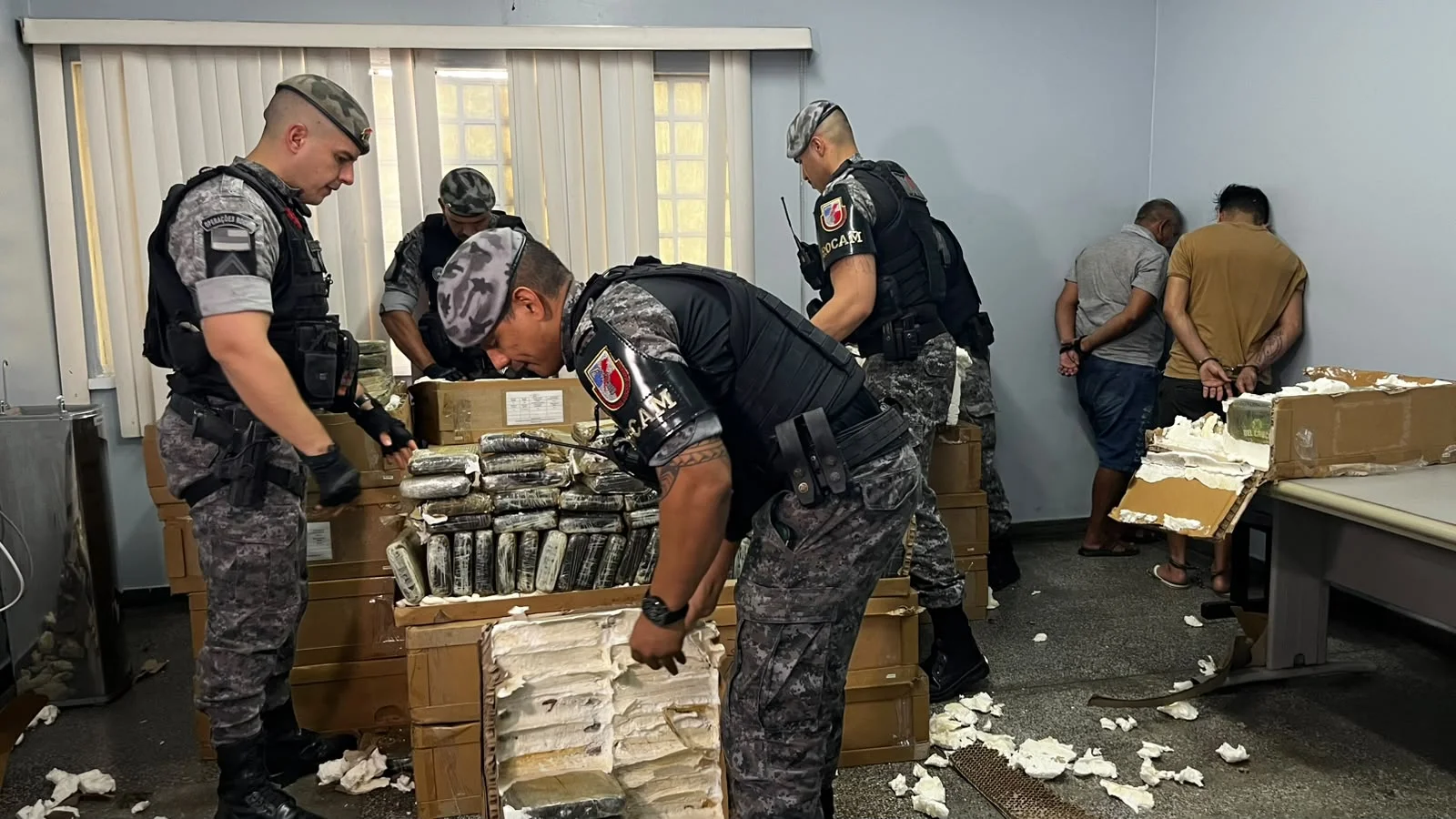 Rocam desarticula transporte de drogas e apreende 1 tonelada de skunk e oxi em Manaus