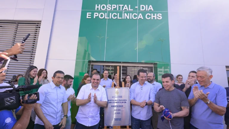 Governador Roberto Cidade entrega novo Hospital-Dia e Policlínica do Complexo Hospitalar Sul