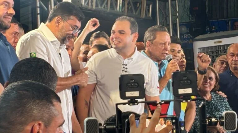 Roberto Cidade lança pré-candidatura e promete elevar Auxílio Permanente para R$ 250