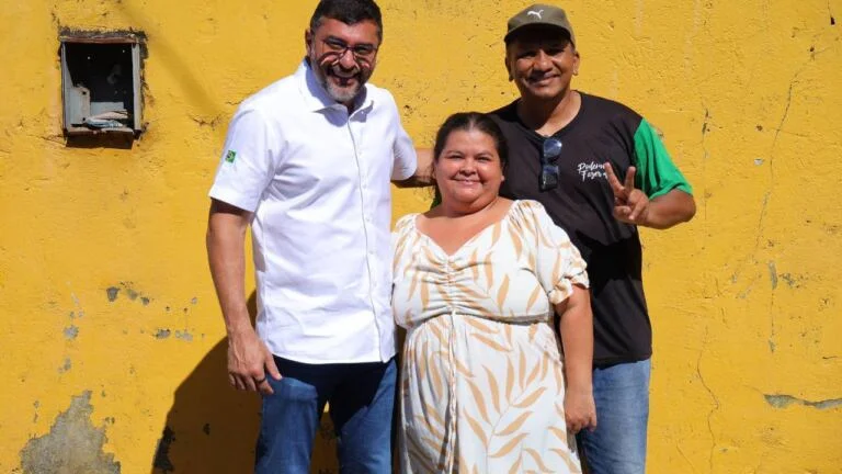 Beneficiária revela como auxílio de Wilson Lima garantiu comida na mesa em Manaus
