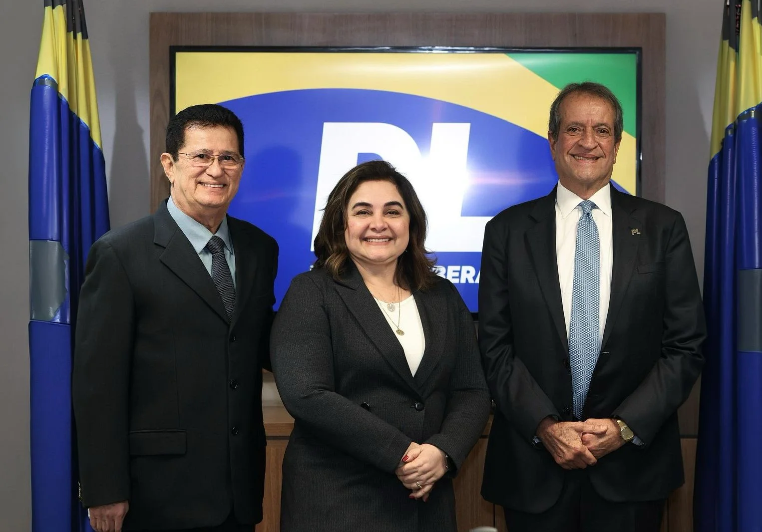 PL Amazonas define data de convenção e sela nome de Maria do Carmo para o governo