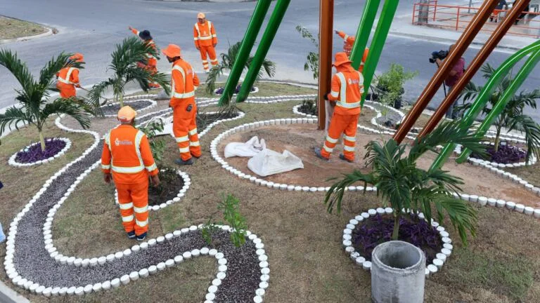Prefeitura de Manaus revitaliza entorno do igarapé do Passarinho com monumento em homenagem às aves
