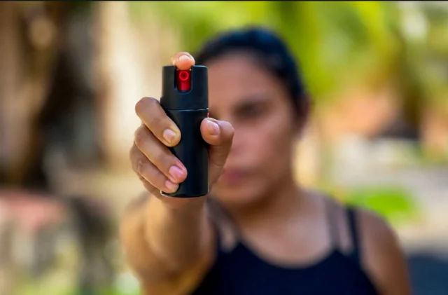 Nova lei do ‘spray de pimenta’: Defensoria do Amazonas orienta sobre uso responsável e destaca importância da rede de proteção